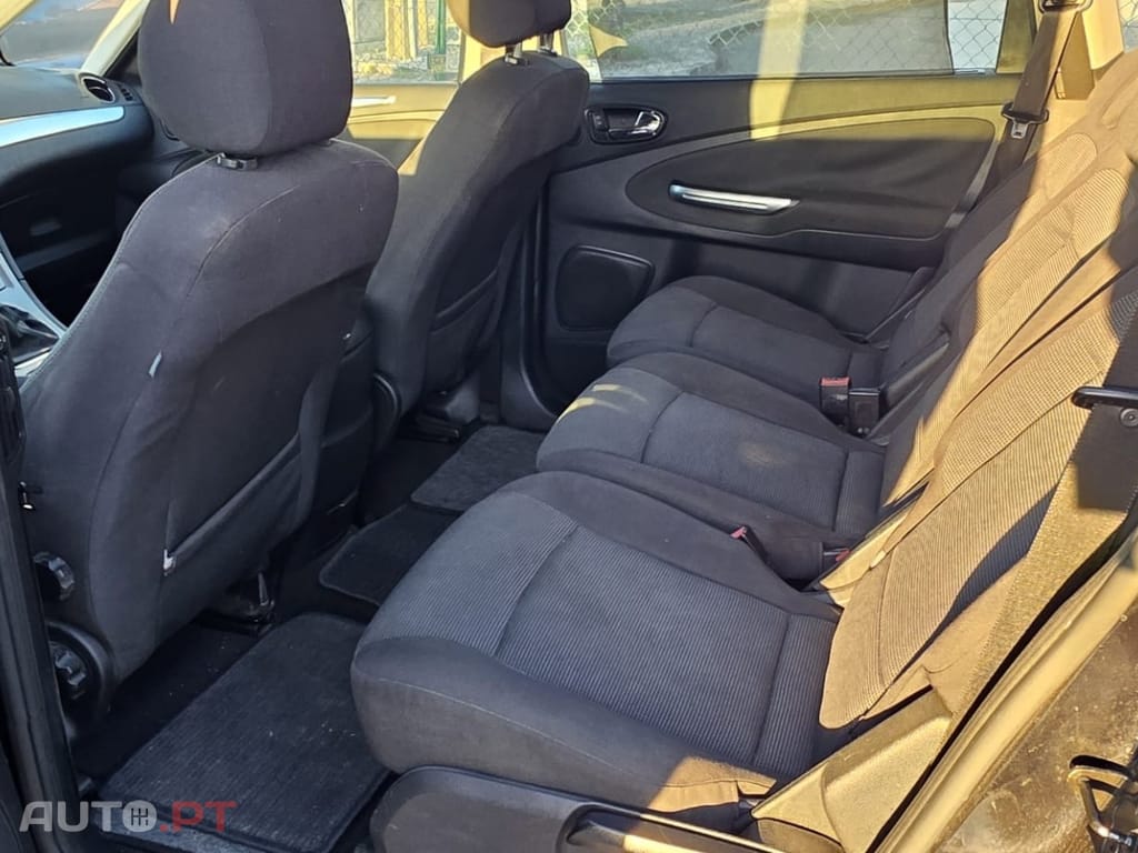 Ford S-Max 1.8 TDCi Titanium 7L