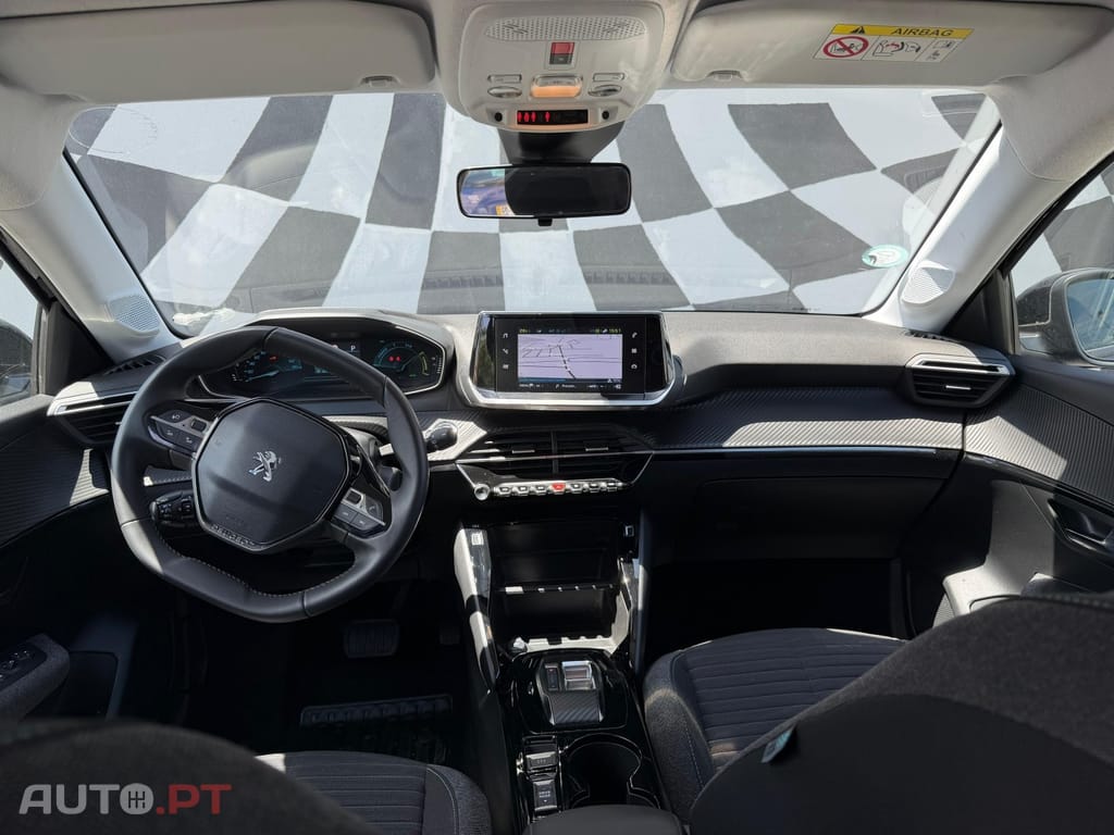 Peugeot E-208 50 kWh Style