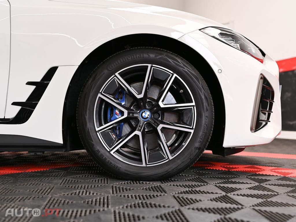 BMW i4 M50 Pack Desportivo M Pro