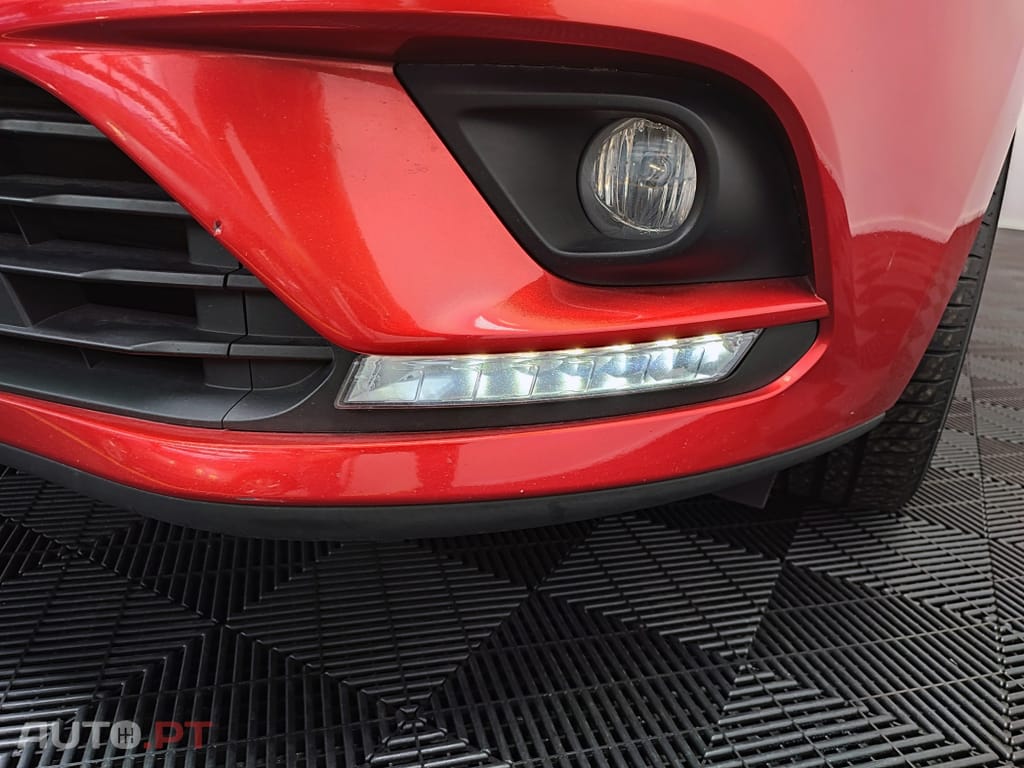 Renault Clio Limited