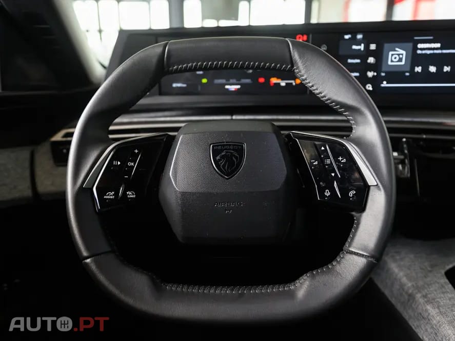 Peugeot 3008 1.2 Hybrid Allure e-DCS6