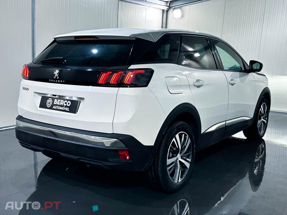 Peugeot 3008 1.2 Hybrid Allure Pack e-DCS6