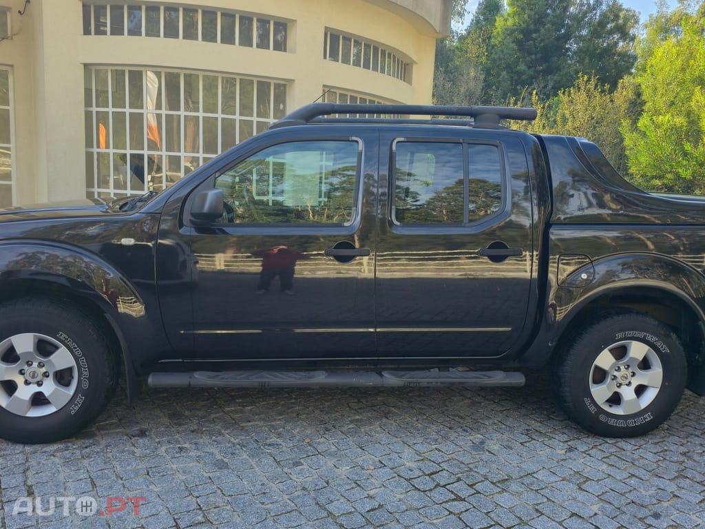 Nissan Navara 2.5 dCi CD LE Premium