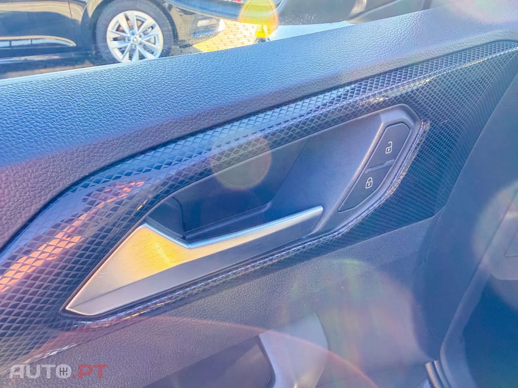 Volkswagen T-Cross 1.0 TSI Urban DSG