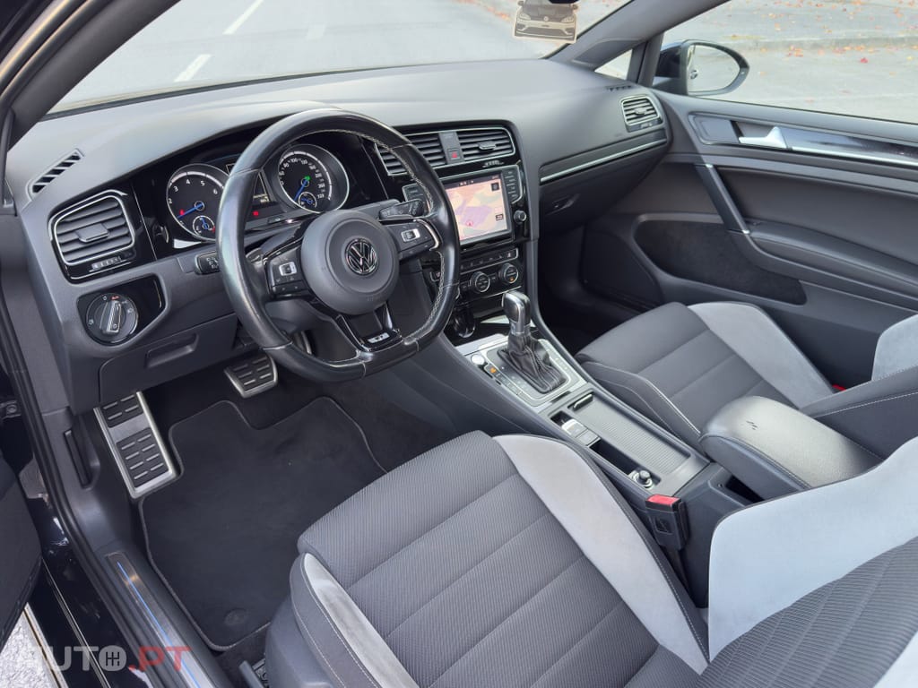 Volkswagen Golf R 4Motion BlueMotion DSG