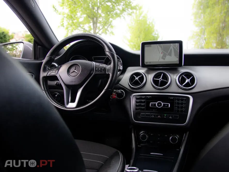 Mercedes-Benz CLA 220 CDI Urban Aut.