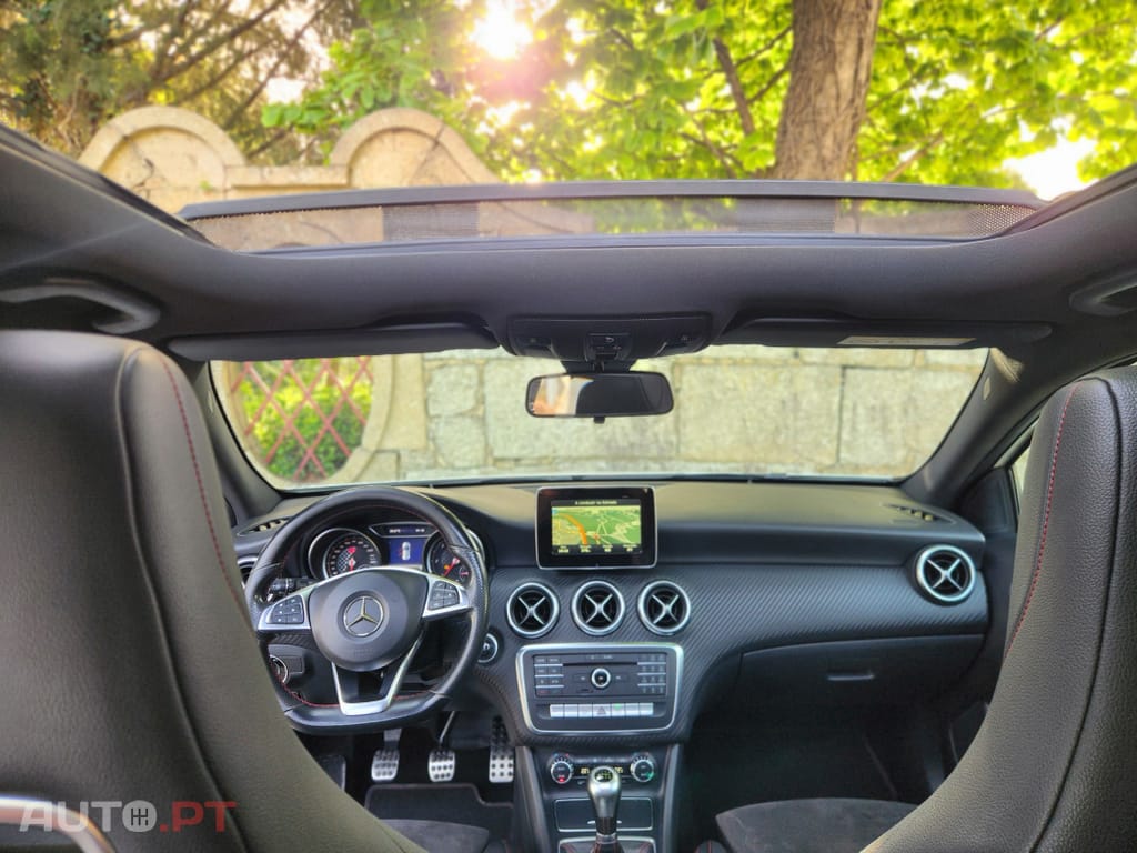 Mercedes-Benz A 180 d AMG Line