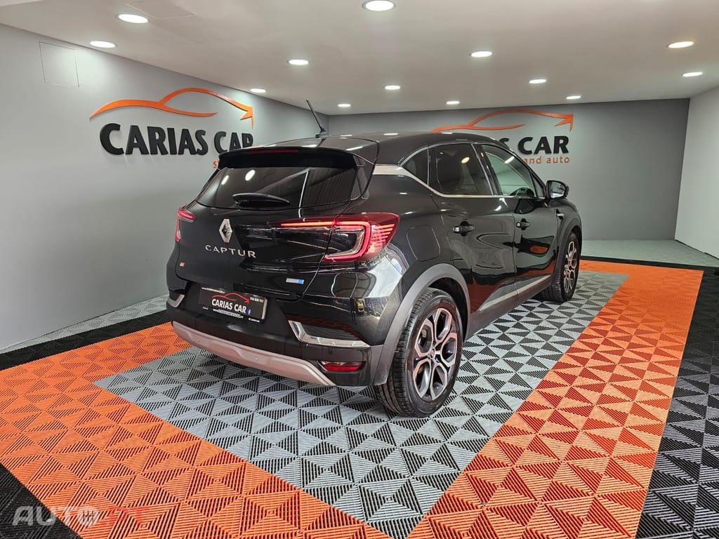 Renault Captur 1.6 E-Tech Full Hybrid Evolution