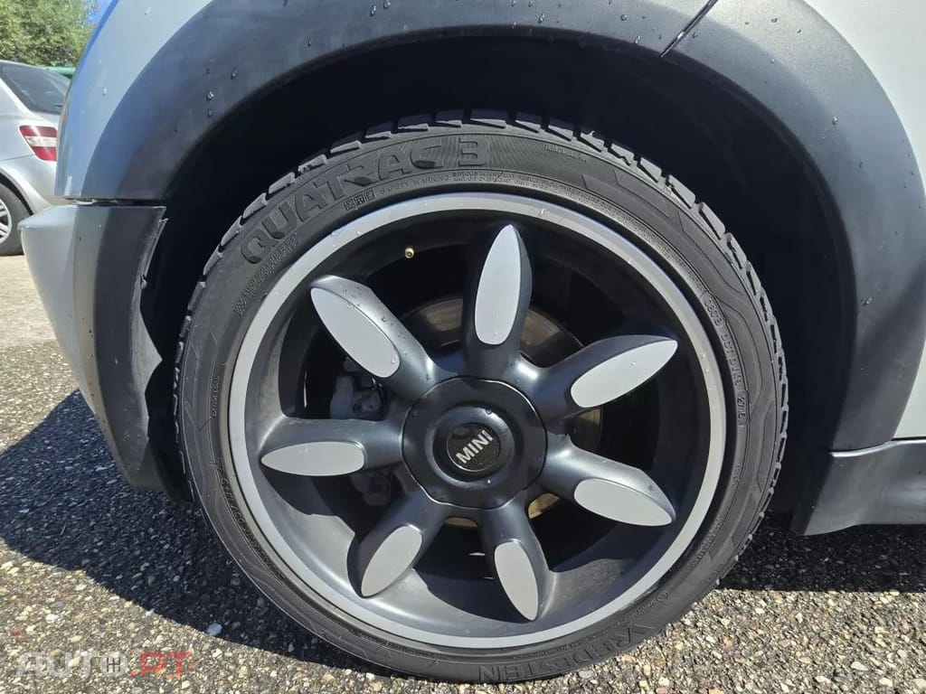 MINI MINI Cooper S Sidewalk