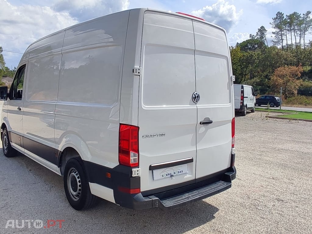Volkswagen Crafter 30 2.0 TDI Medio Tecto Alto