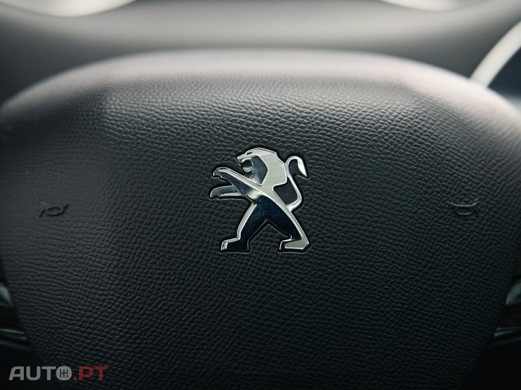 Peugeot 308 SW 1.2 PureTech Style J17