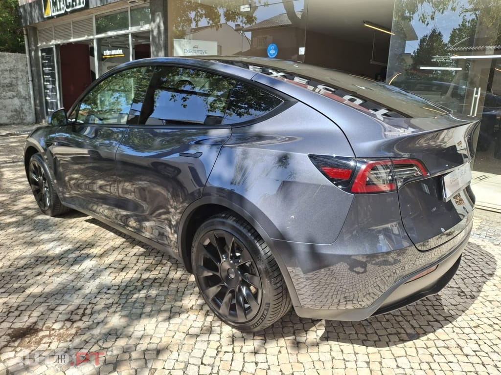 Tesla Model Y Long Range Tração Integral
