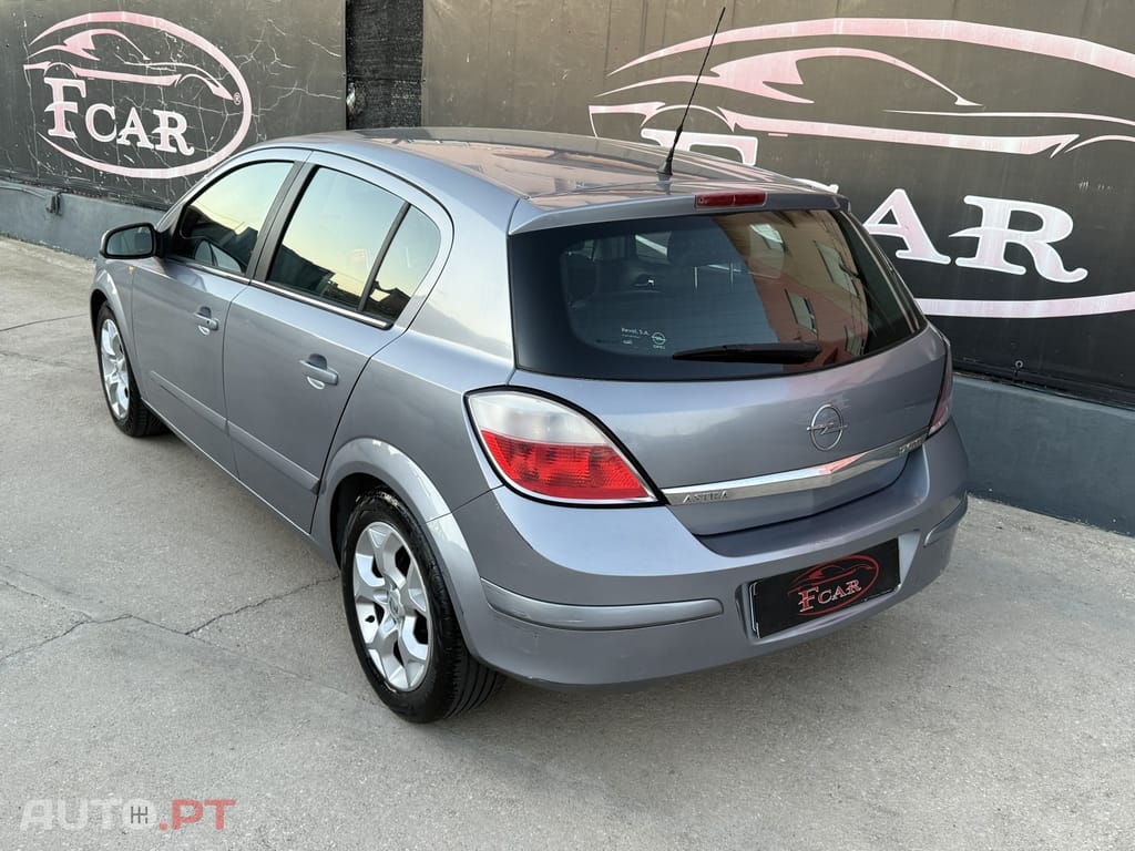 Opel Astra 1.7 CDTi Cosmo M5