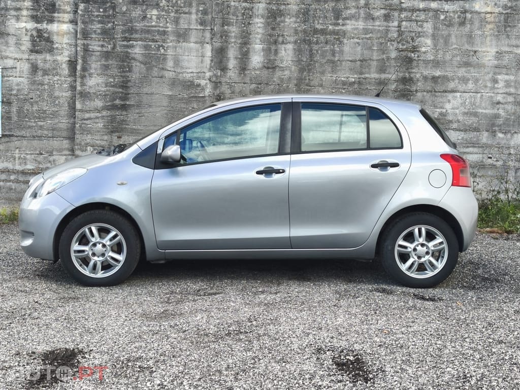 Toyota Yaris 1.0 VVT-i