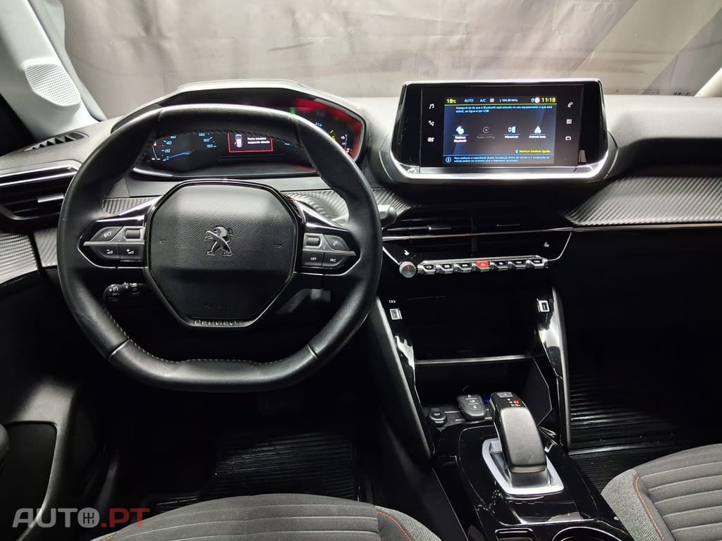 Peugeot E-208 50 kWh Allure Pack