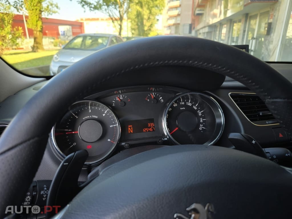 Peugeot 3008 1.6 e-HDi SE Style 2-Tronic