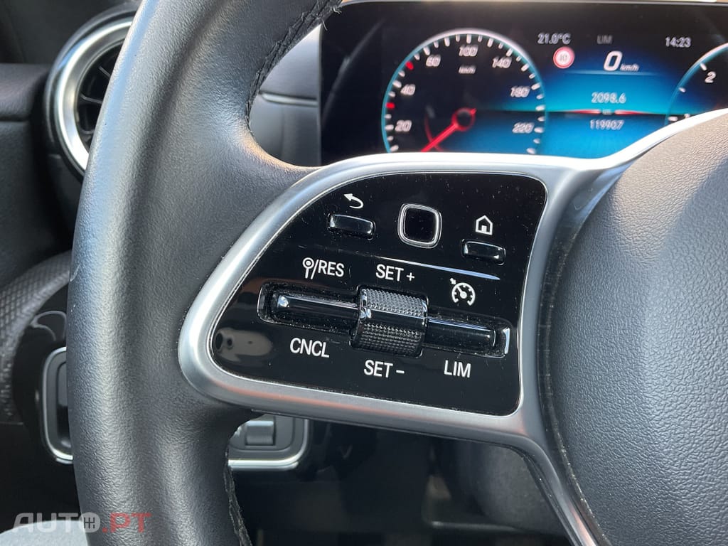 Mercedes-Benz CLA 180 d Shooting Brake Business Solutions