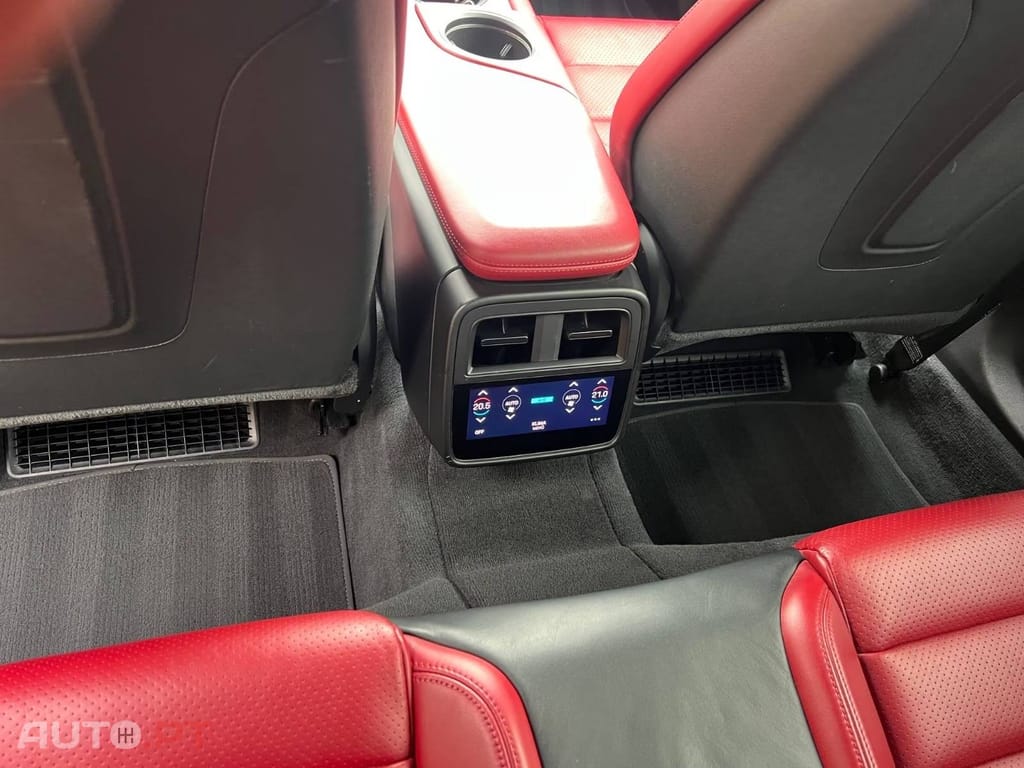 Porsche Taycan S