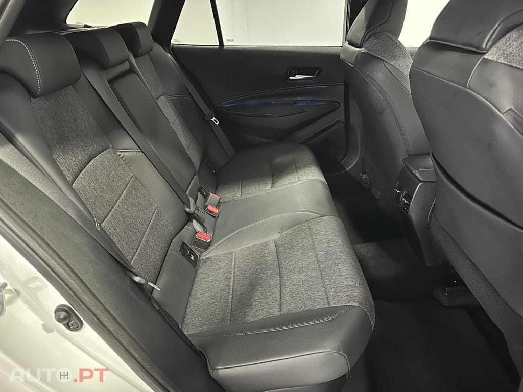 Toyota Corolla 1.8 Hybrid Exclusive