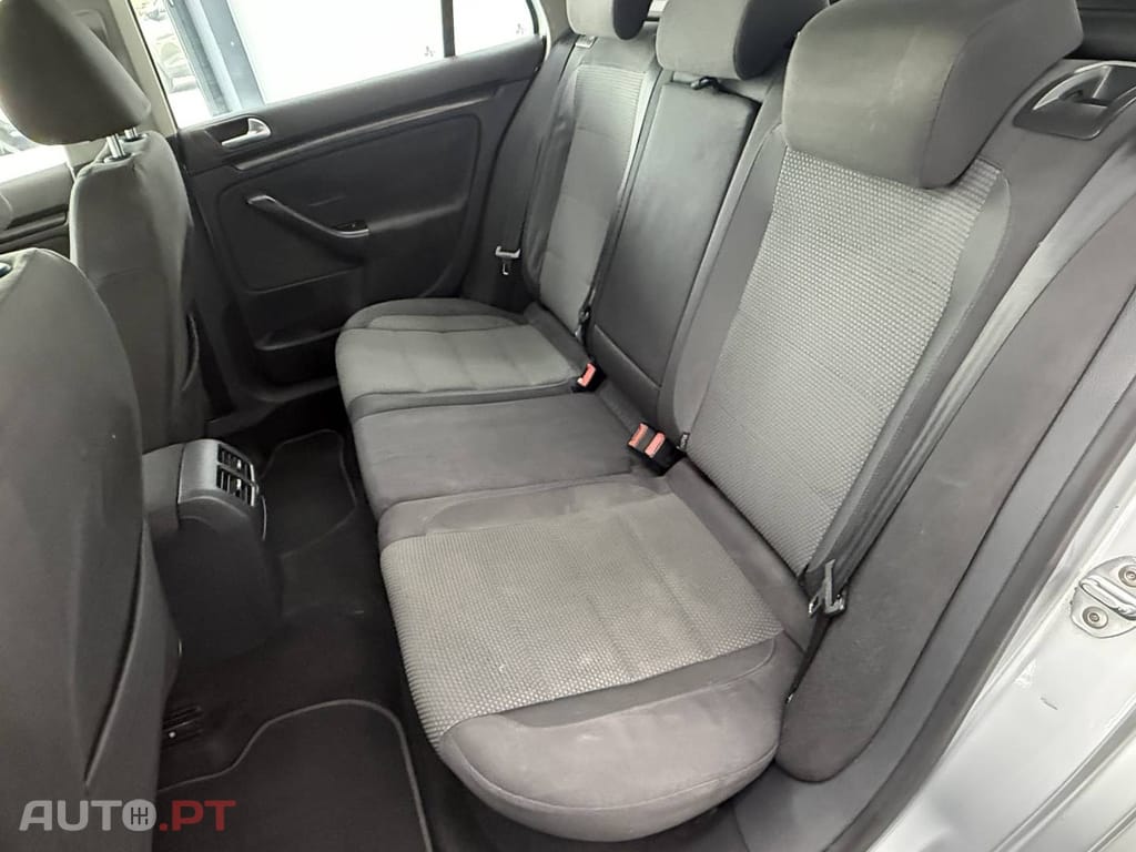 Volkswagen Golf Variant 1.6 TDi Confortline
