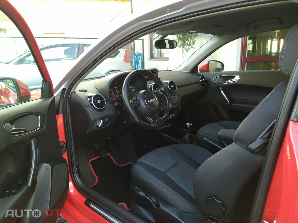 Audi A1 1.6 TDI 90 CV SPORT