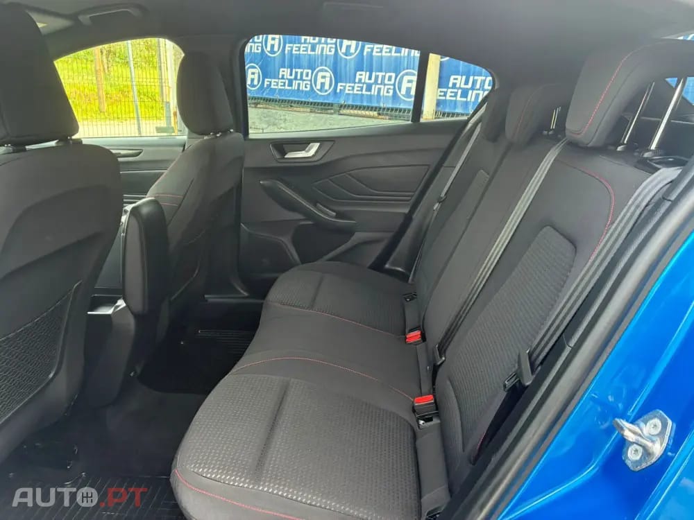 Ford Focus 1.0 EcoBoost Mild-Hybrid ST-Line X