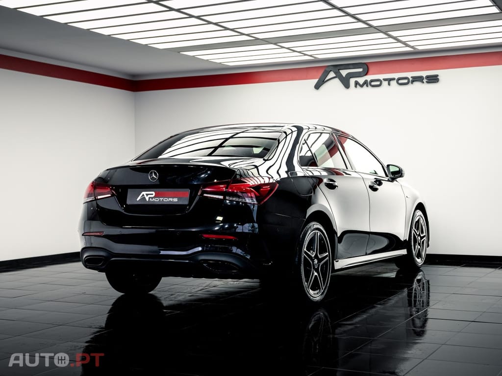 Mercedes-Benz A 250 e AMG Line