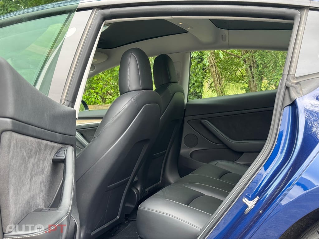 Tesla Model 3 Standard Range Plus RWD