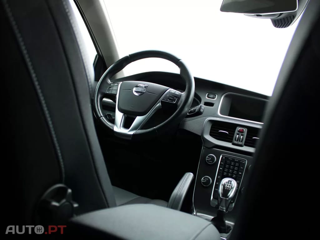 Volvo V40 1.6 D2 Momentum Eco