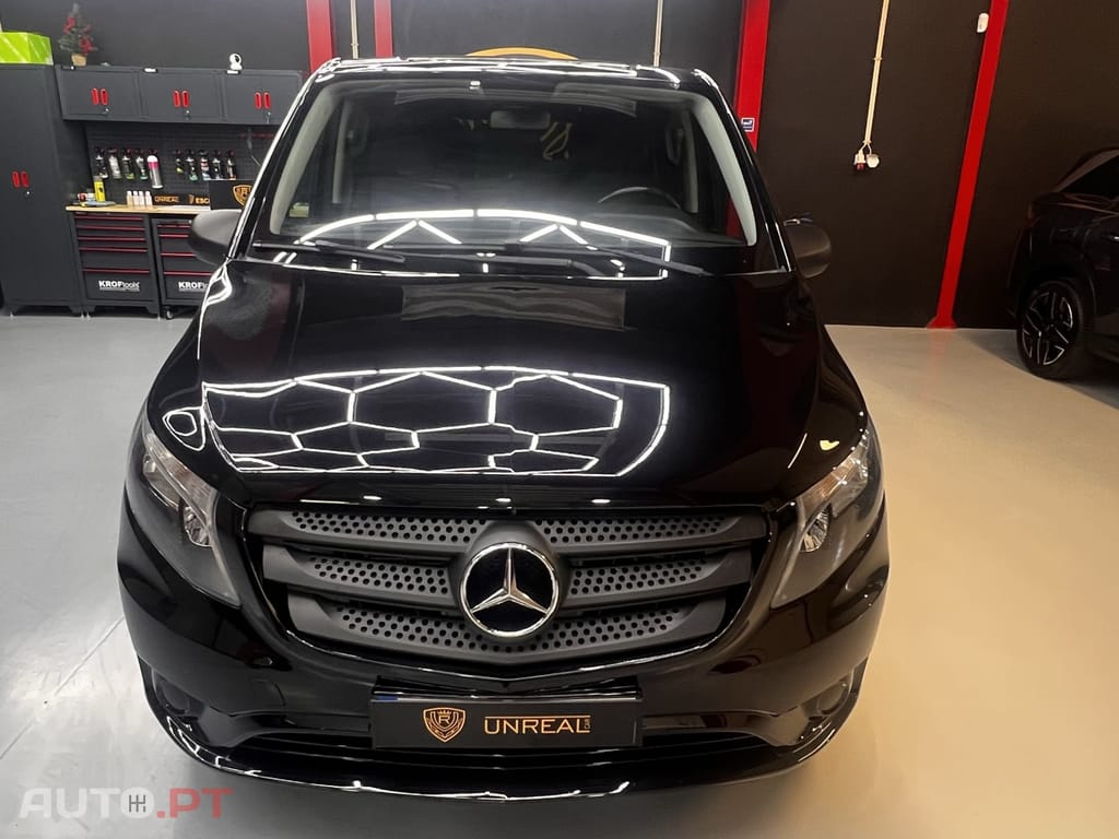 Mercedes-Benz Vito Extra-Longa Aut. SHUTTLE