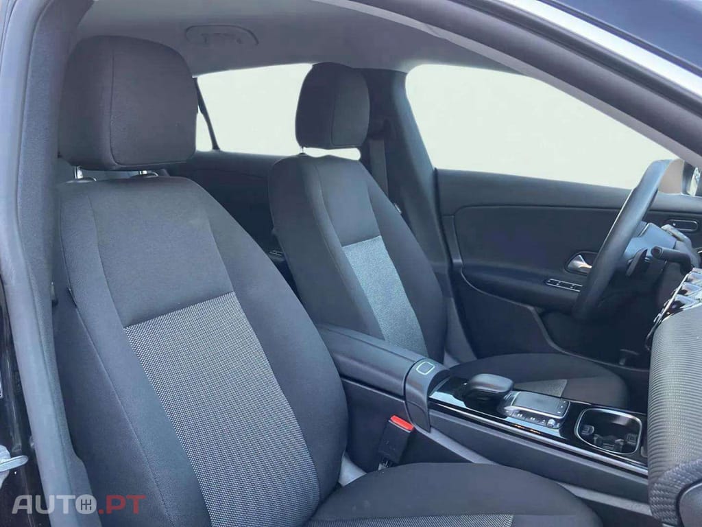 Mercedes-Benz CLA 200 Shooting Brake Progressive