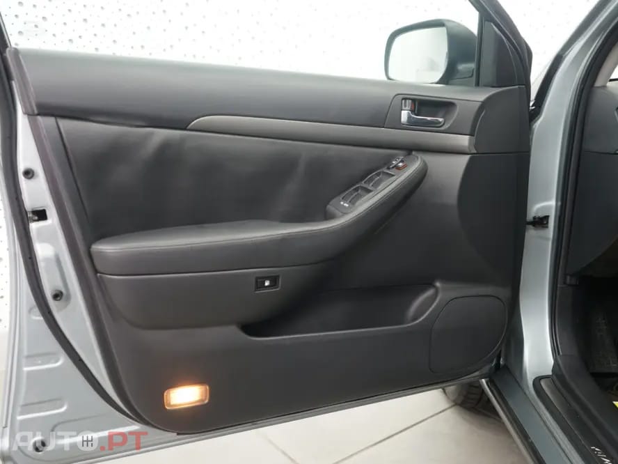 Toyota Avensis 2.0 D-4D Exclusive
