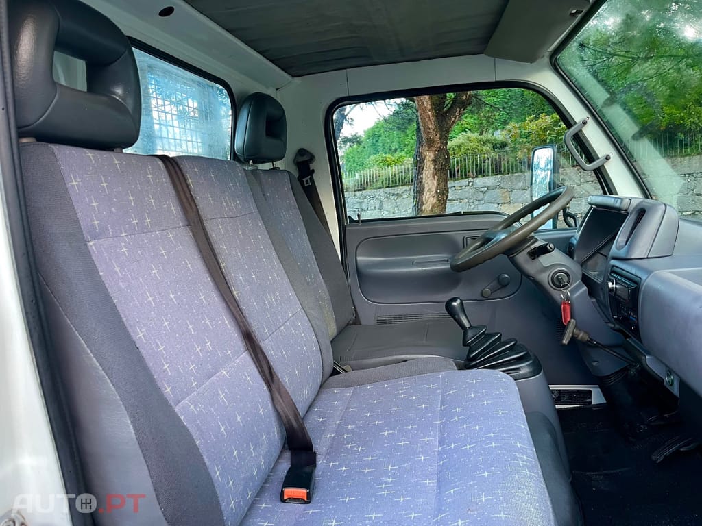 Nissan Cabstar Tribasculante