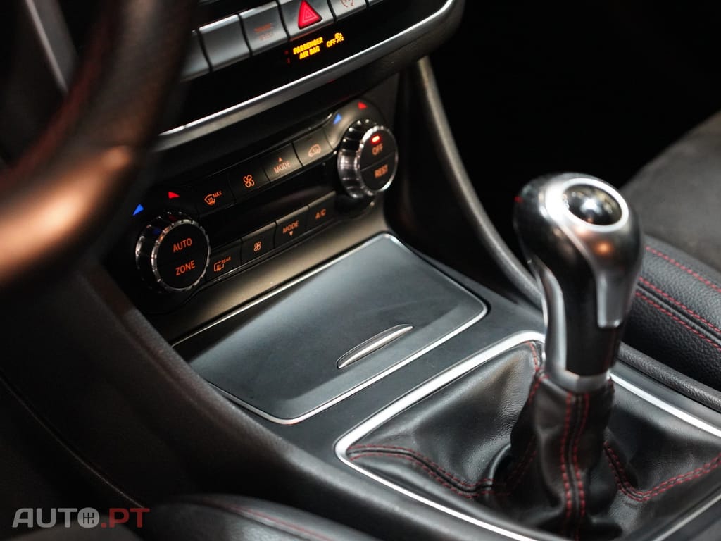 Mercedes-Benz GLA 180 CDi AMG Line