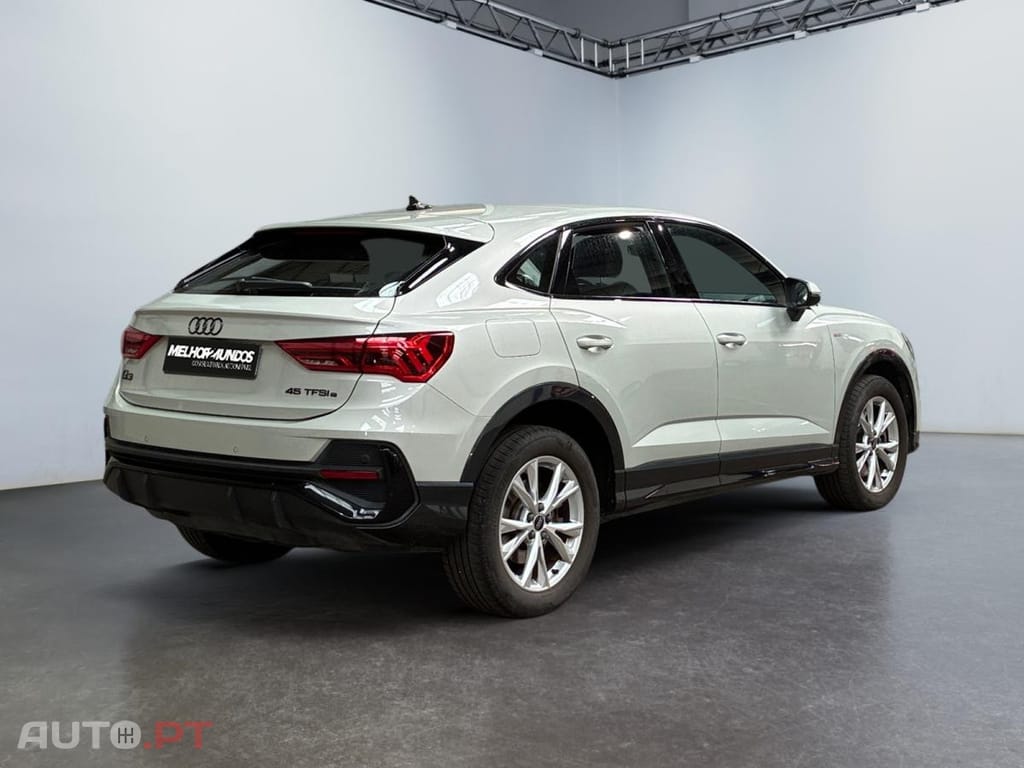 Audi Q3 45 TFSIe S line S tronic