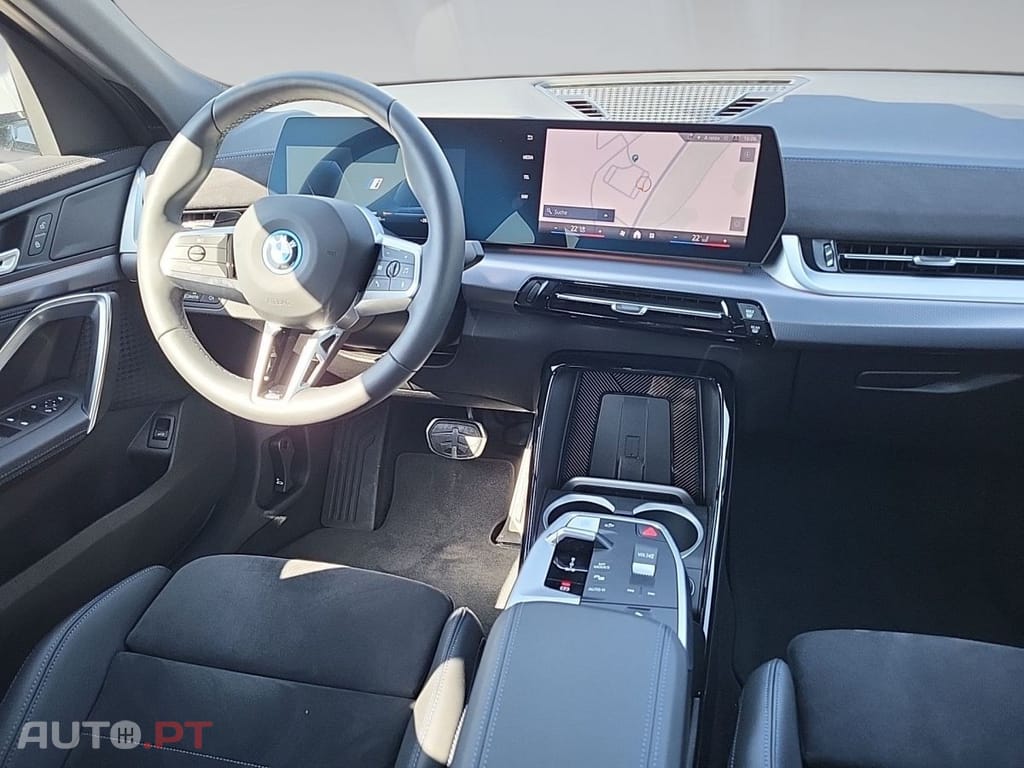 BMW iX2 eDrive20