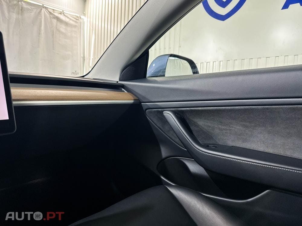 Tesla Model 3 Long Range AWD Dual Motor