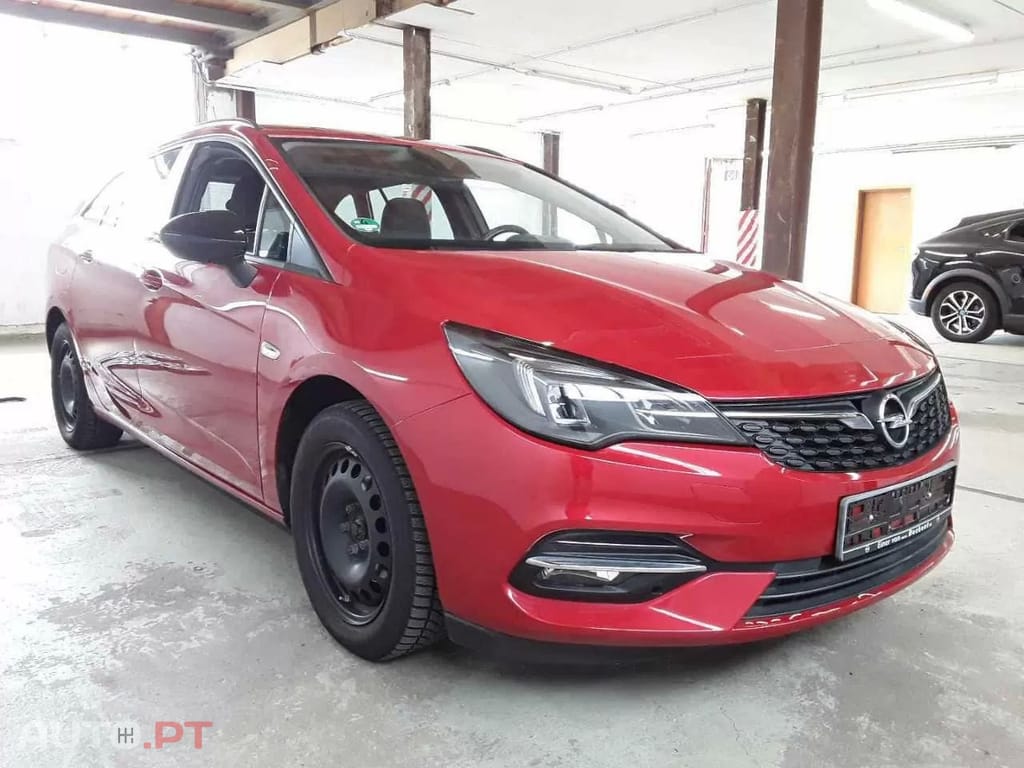 Opel Astra Sports Tourer 1.2 Turbo Business Edition