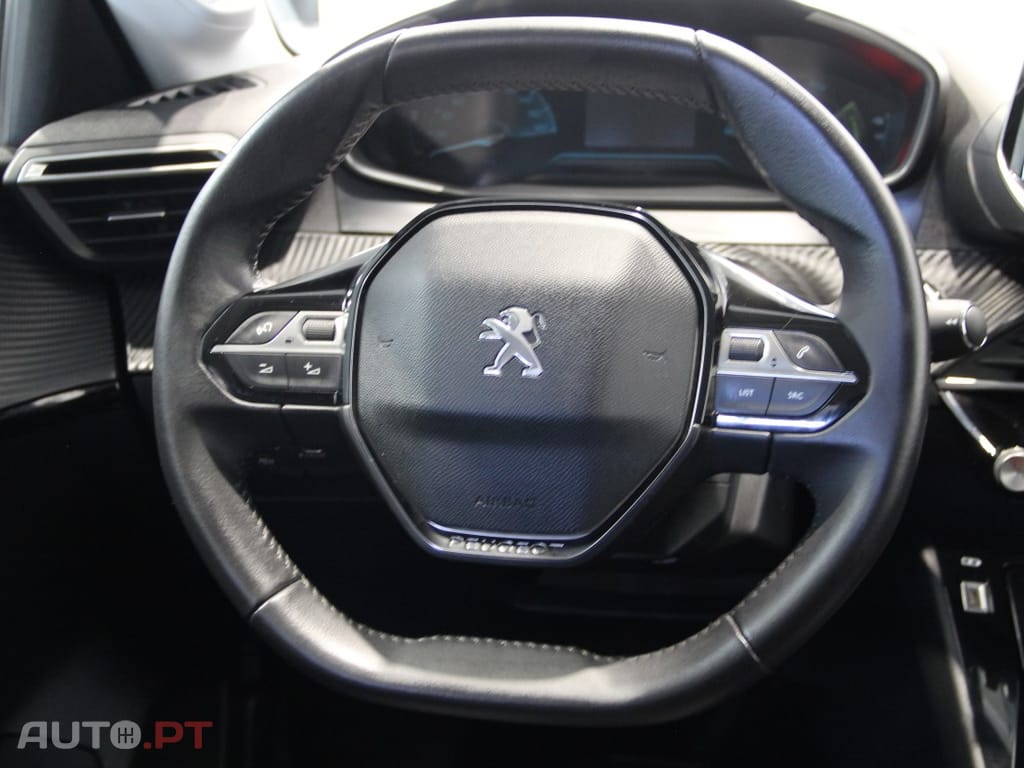 Peugeot E-208 50KWh Allure