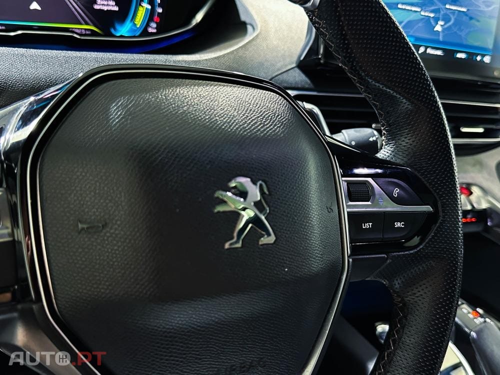Peugeot 3008 1.6 Hybrid4 GT Pack e-EAT8