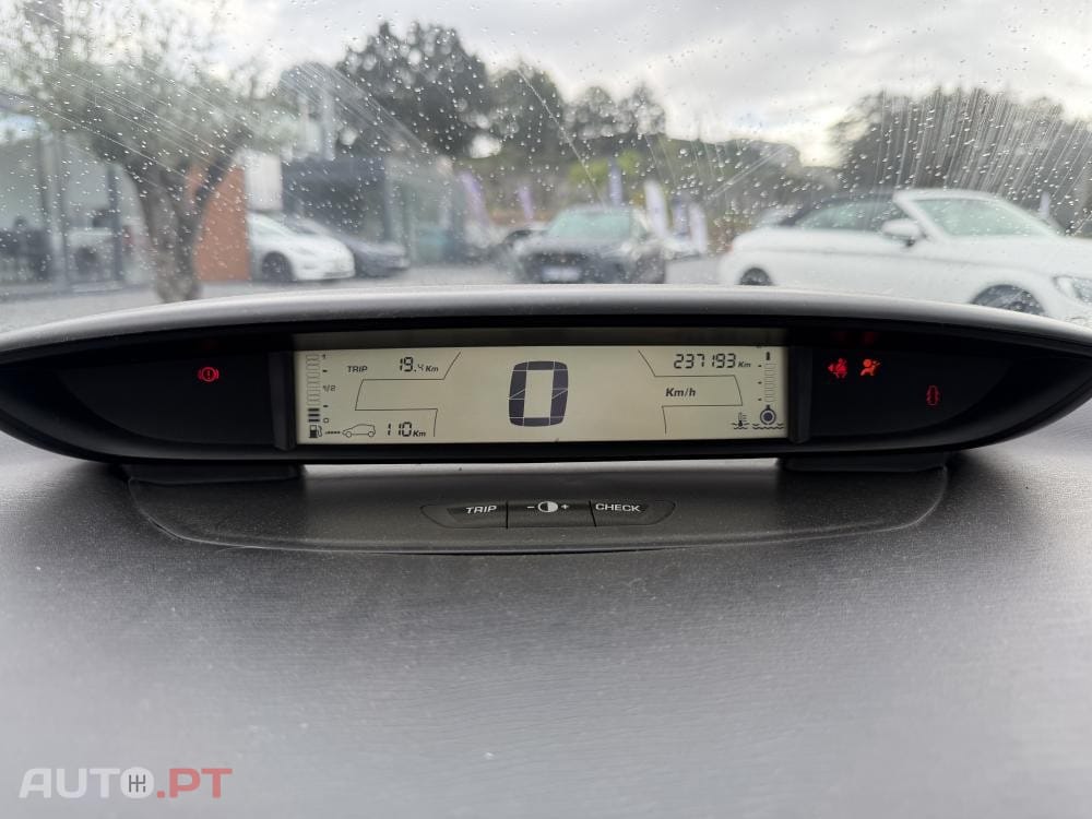 Citroen C4 Coupé 1.4 16V VTR Pack