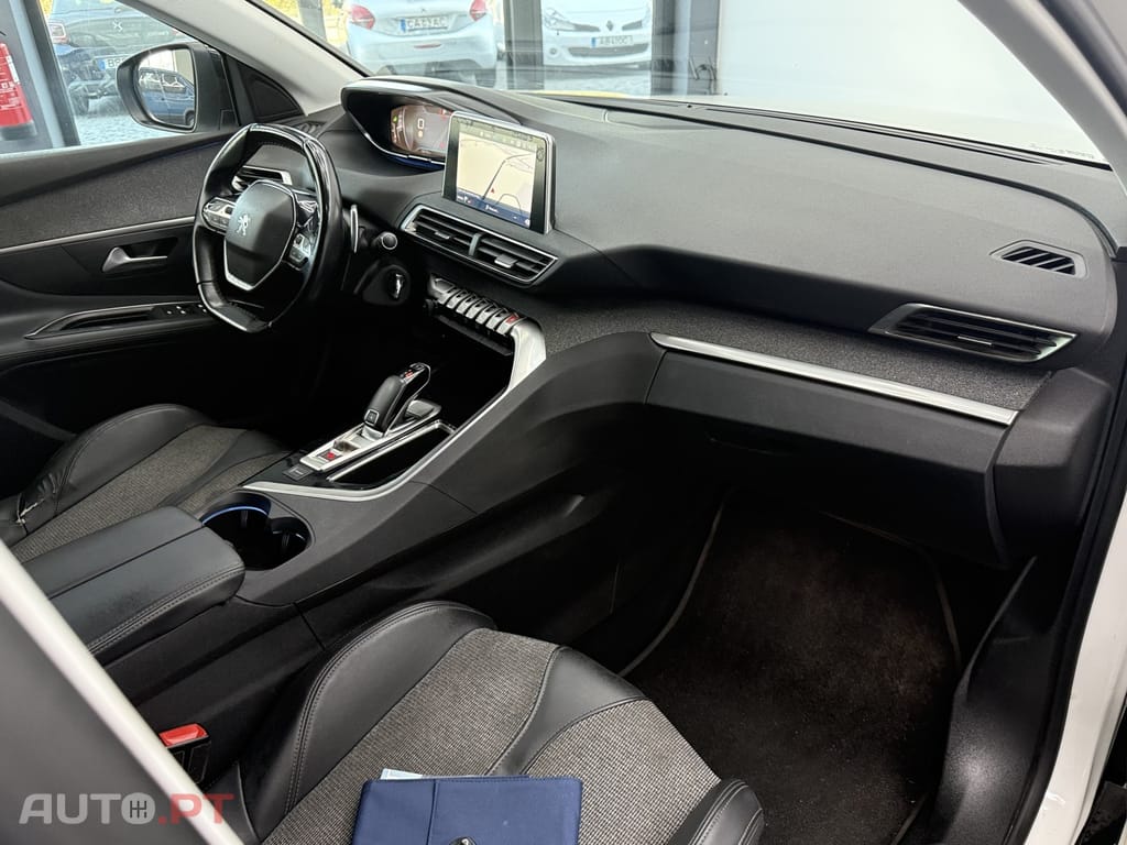 Peugeot 3008 1.2 PureTech Allure Pack EAT8