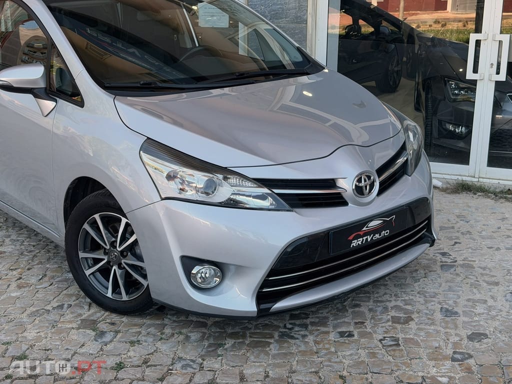 Toyota Verso 2.0 D-4D Exclusive+GPS