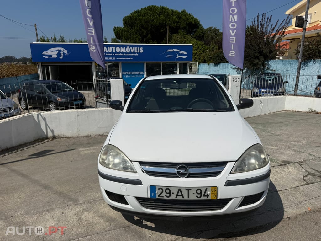 Opel Corsa 1.3 CDTi — fotografia 2
