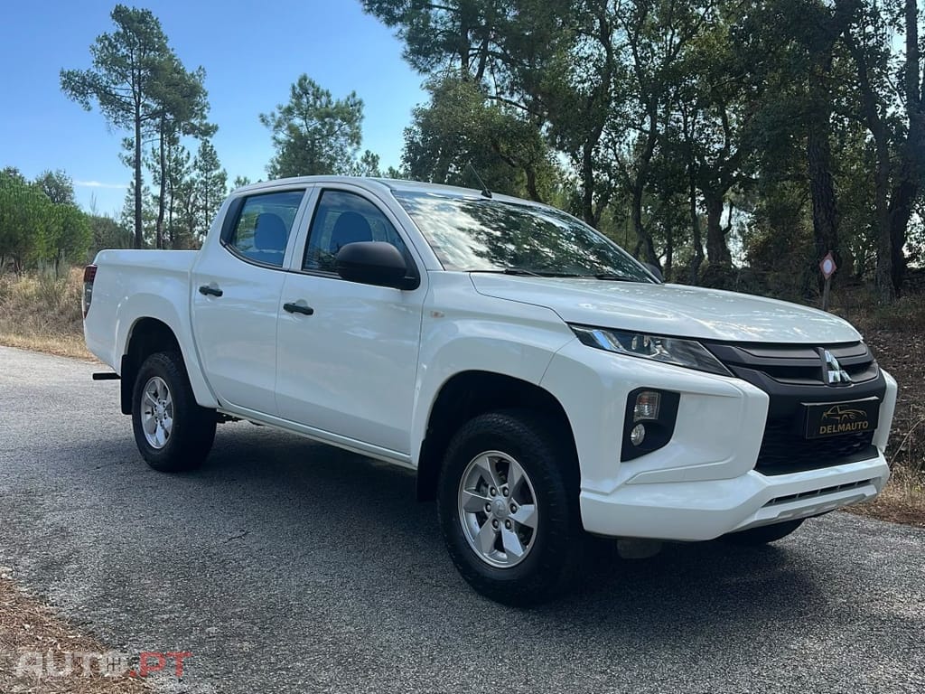 Mitsubishi L200 2.3 DI-D CD Invite 4WD
