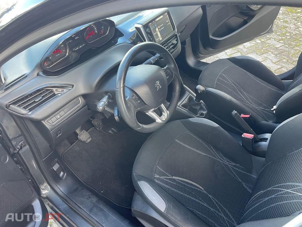 Peugeot 208 1.2 VTi Active