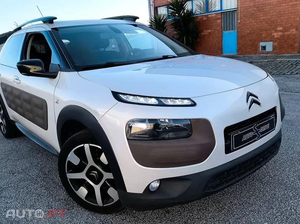 Citroen C4 Cactus 1.6 e-HDi Shine ETG6 92g