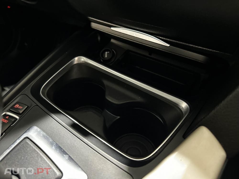 BMW 318 d Line Sport Shadow Auto