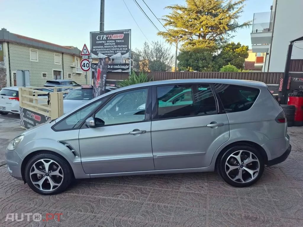 Ford S-Max  2 0 Tdci Dpf Titanium