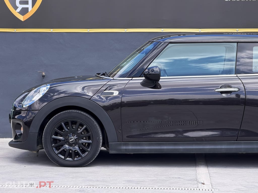 MINI Cooper Cooper D
